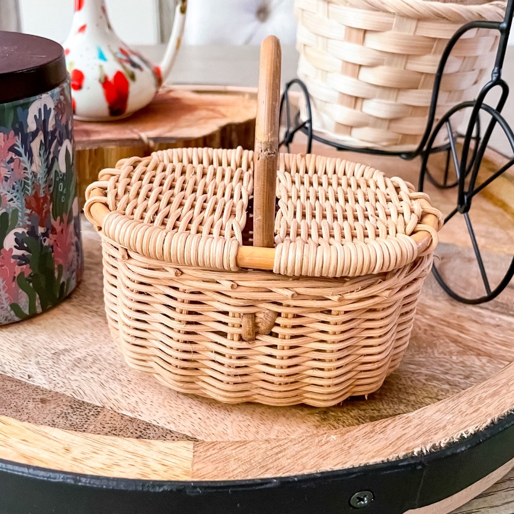 Mini Decorative Wicker Picnic Basket